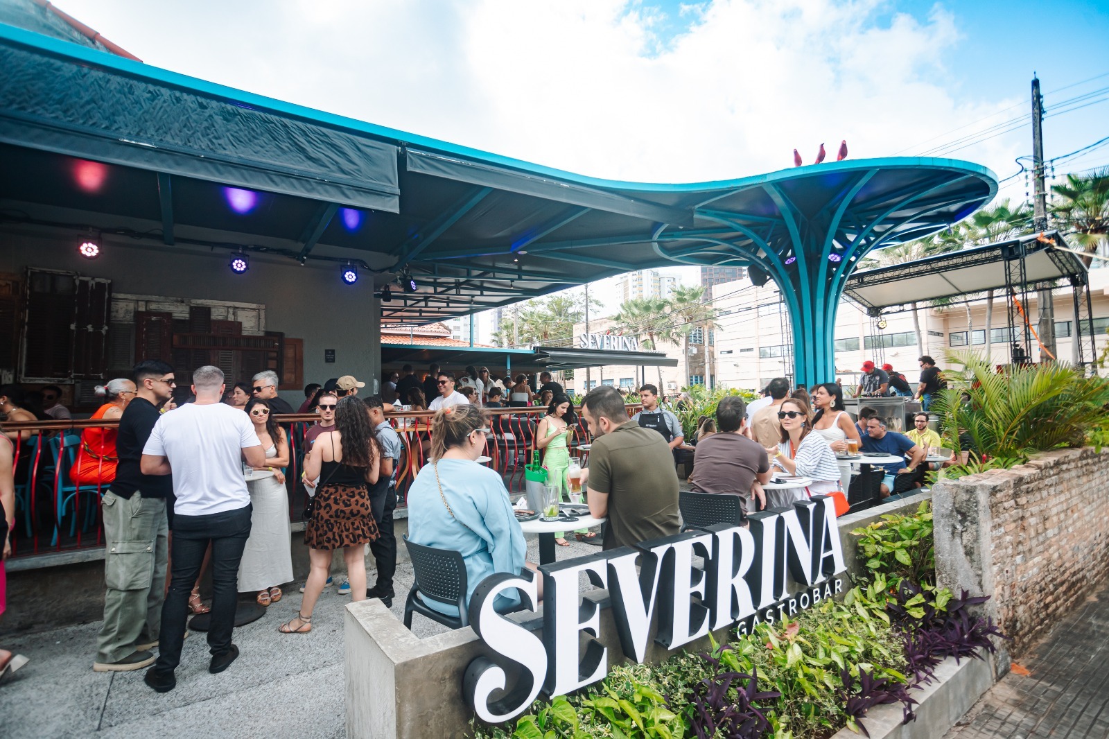 Feijoada da Dona Severa e lançamento do seu Clube do Whisky marcam aniversário do Severina