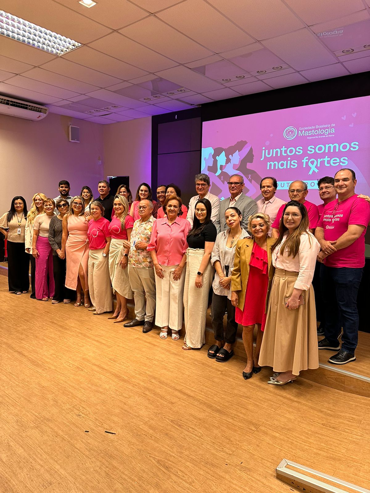 Campanha Outubro Rosa tem abertura prestigiada por entidades médicas em Natal