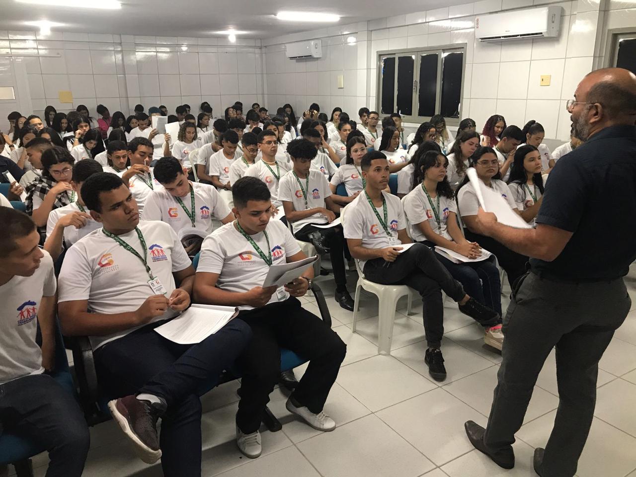 Junior Achievement RN realiza evento para incentivar empreendedorismo entre jovens