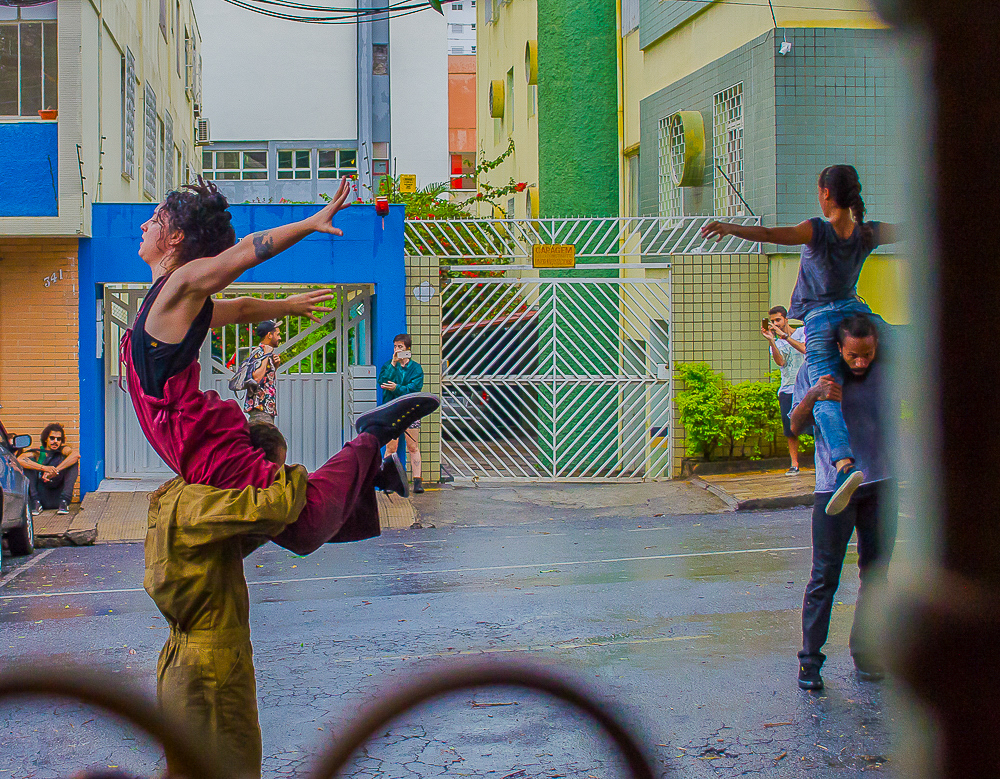 Camaleão Grupo de Dança(MG) apresenta espetáculo e oficina em Natal