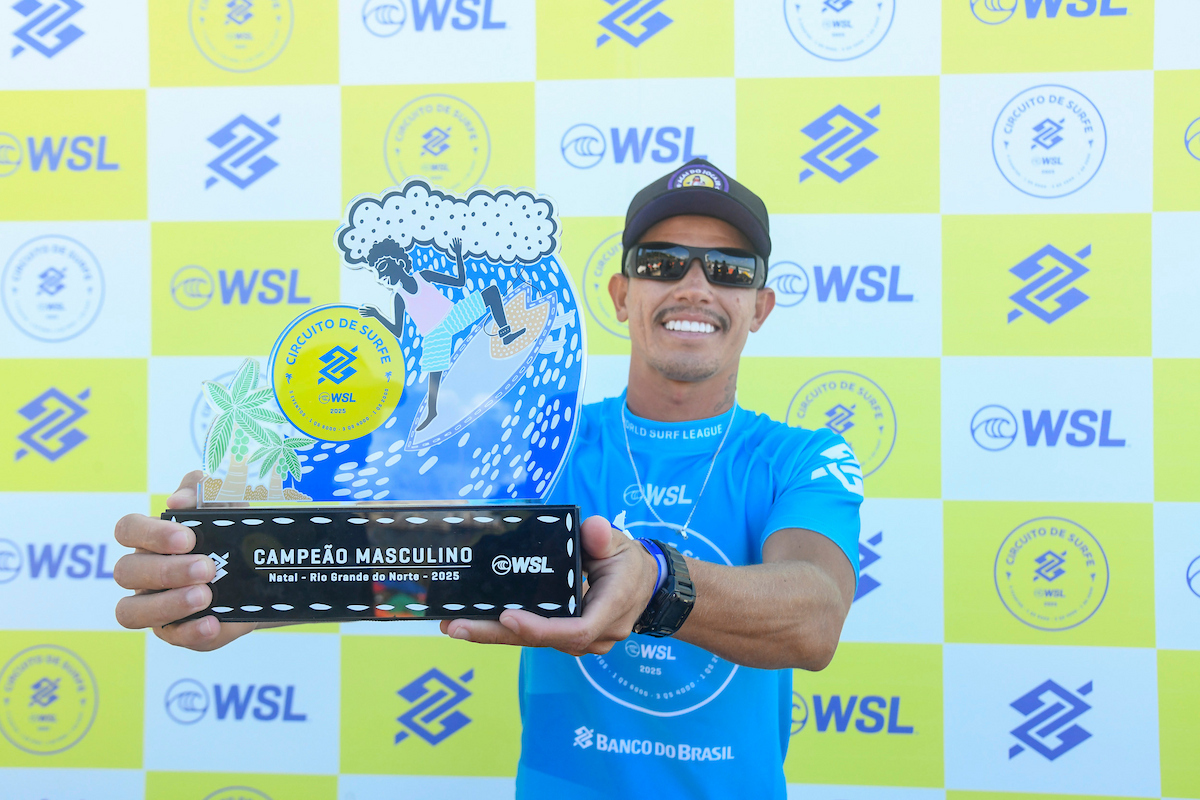 Potiguar Israel Junior conquista o Circuito Banco do Brasil de Surfe, em Natal (RN)