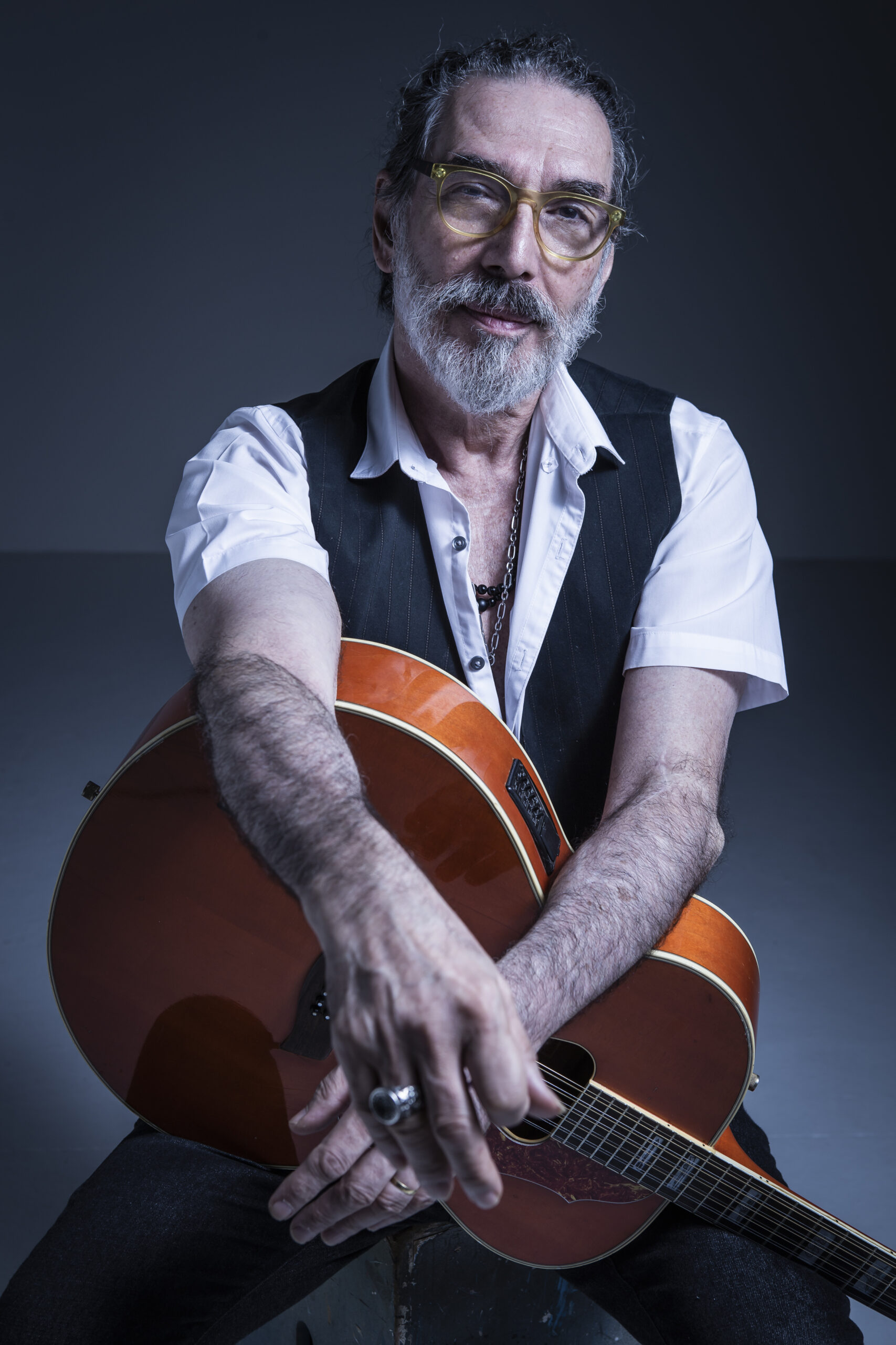 Lobão, em formato intimista, é atração confirmada no Fest Bossa & Jazz – Pipa 2025