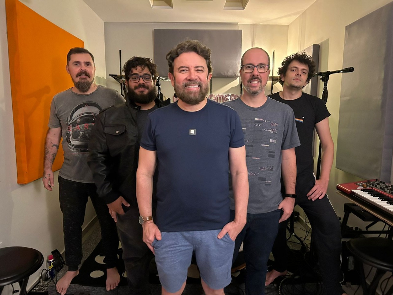 Sábado é dia de rock com Montgomery e Revolution 5 no Espaço Egrégora