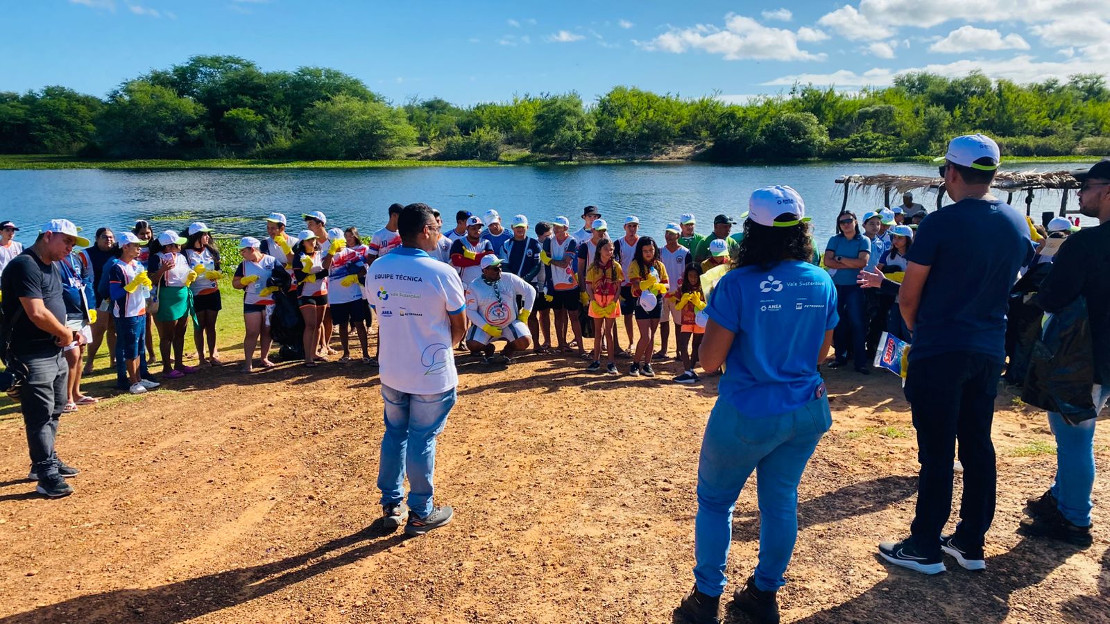 Projeto Vale Sustentável promove capacitação e limpeza de rio, no município de Pendências
