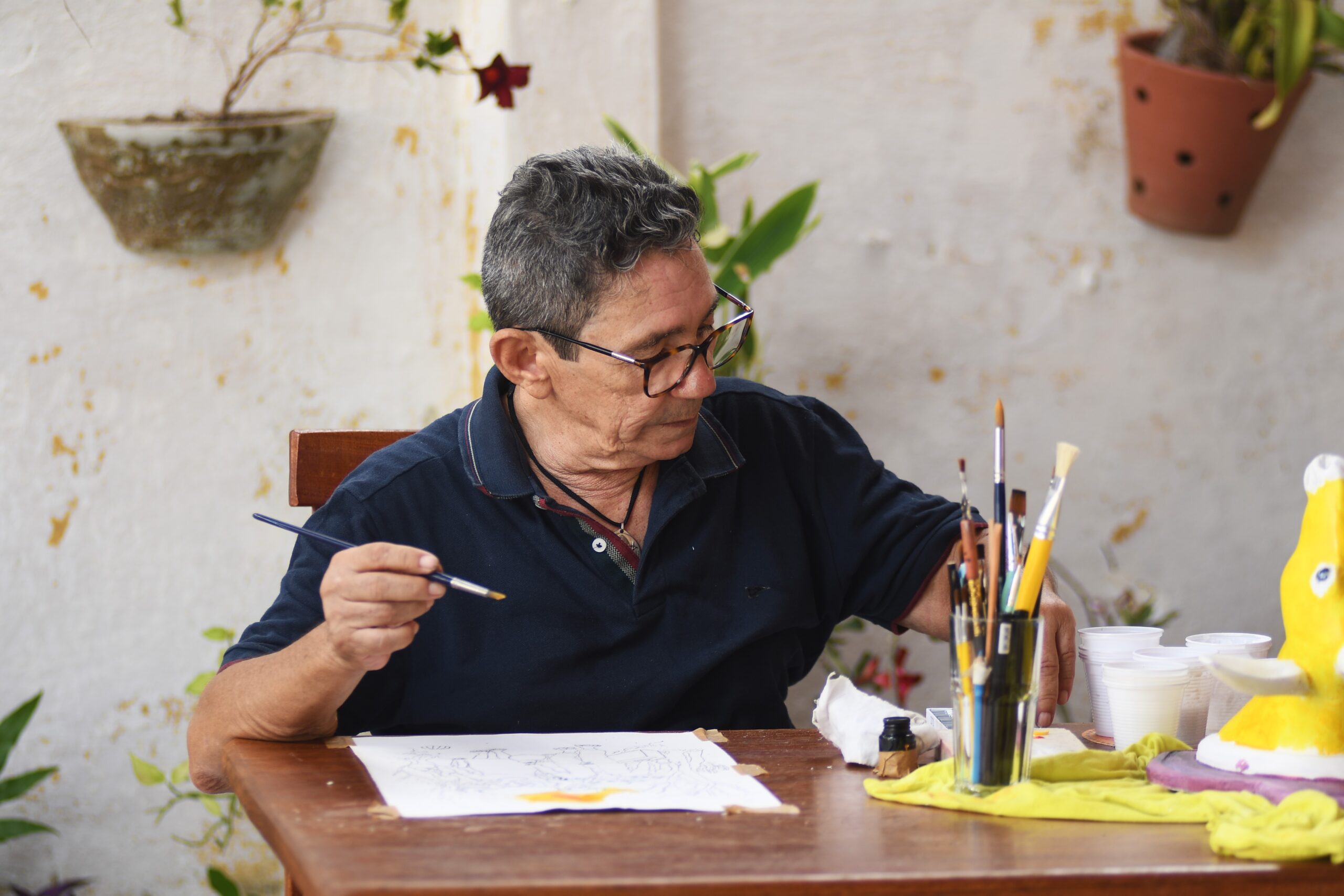 Mostra “Hoje Tem Espetáculo” é mergulho visceral no universo de Assis Marinho