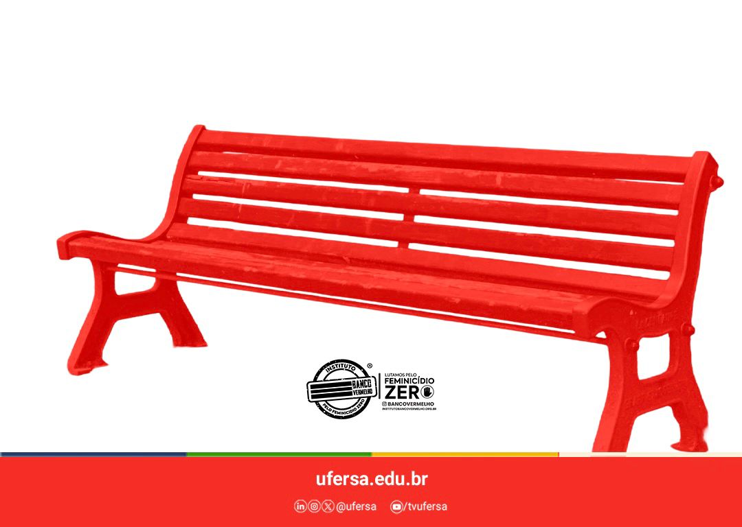 UFERSA instala Banco Vermelho em ato simbólico de enfrentamento ao feminicídio