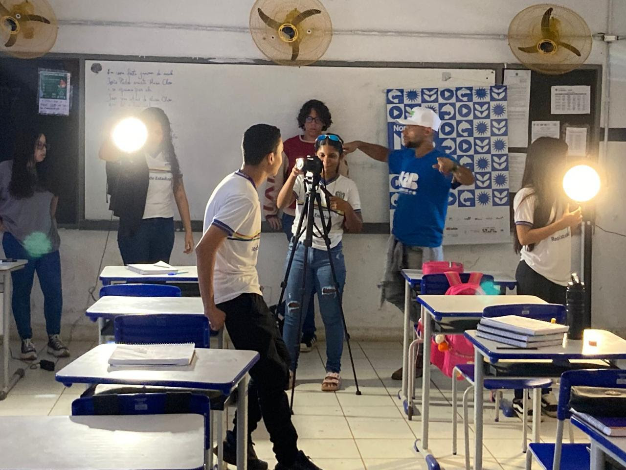 Jovens de Fernando de Noronha recebem capacitação gratuita sobre produção cinematográfica