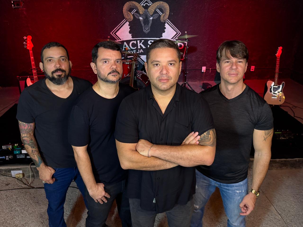 Banda Jack Black celebra 21 anos com show especial no Black Sheep