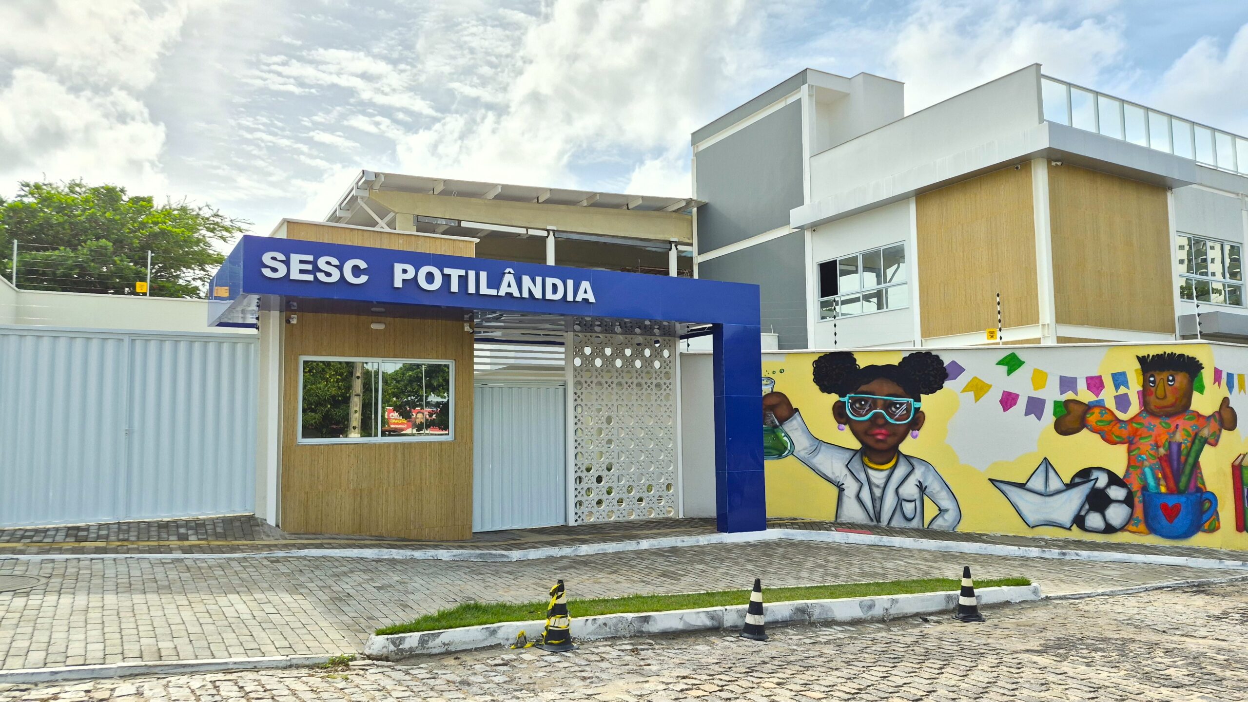 Alunos do Sesc RN transformam tradição sertaneja em arte na mostra Vaqueiro de Gibão