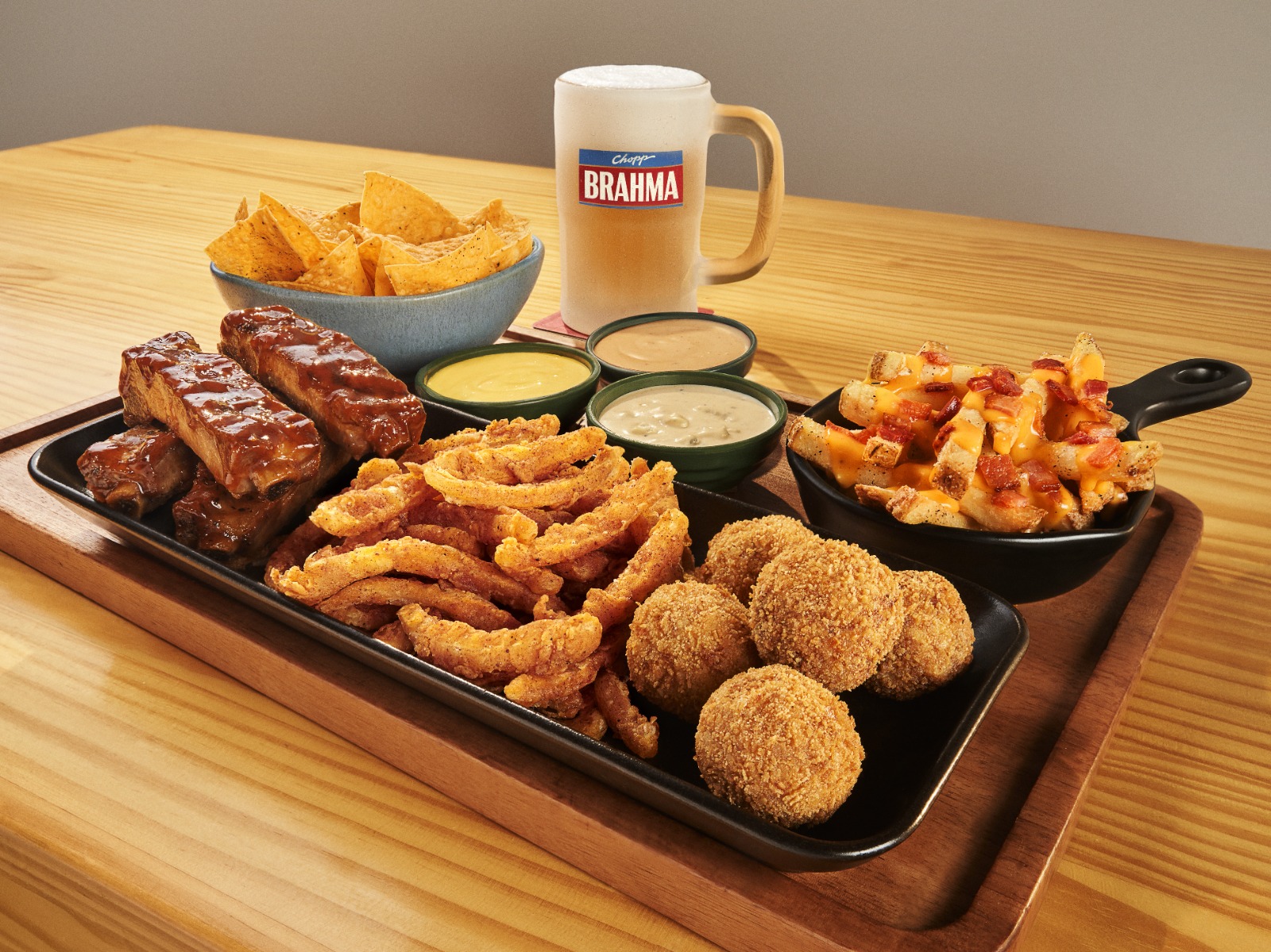 Outback traz de volta o rodízio com comida e chopp liberados todos os dias e horários durante a copa