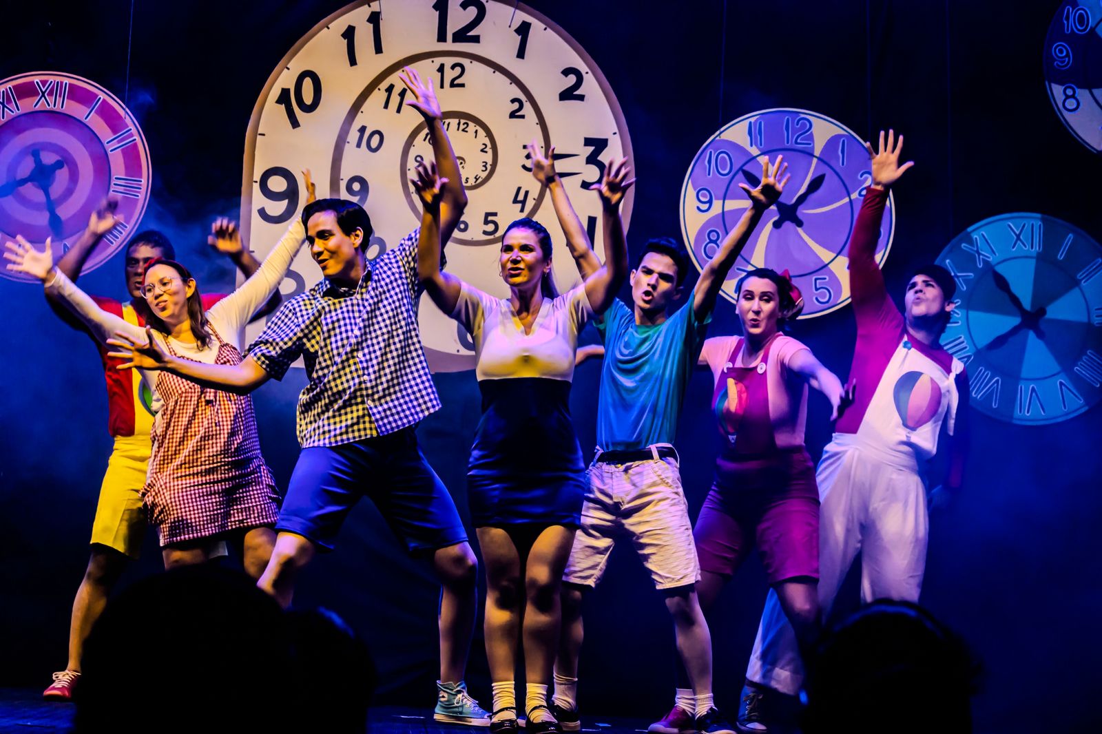 “Mamãe Retrô – O Musical” revive os anos 80 e 90 no palco do Teatro Alberto Maranhão