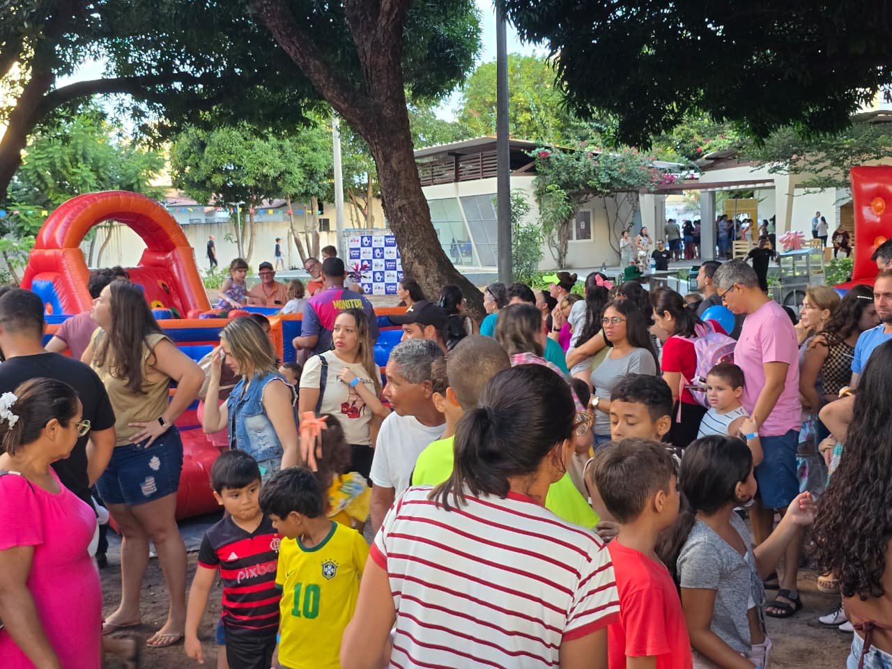 Arraiá da Inclusão reúne cultura, lazer e serviços gratuitos no Bosque das Mangueiras