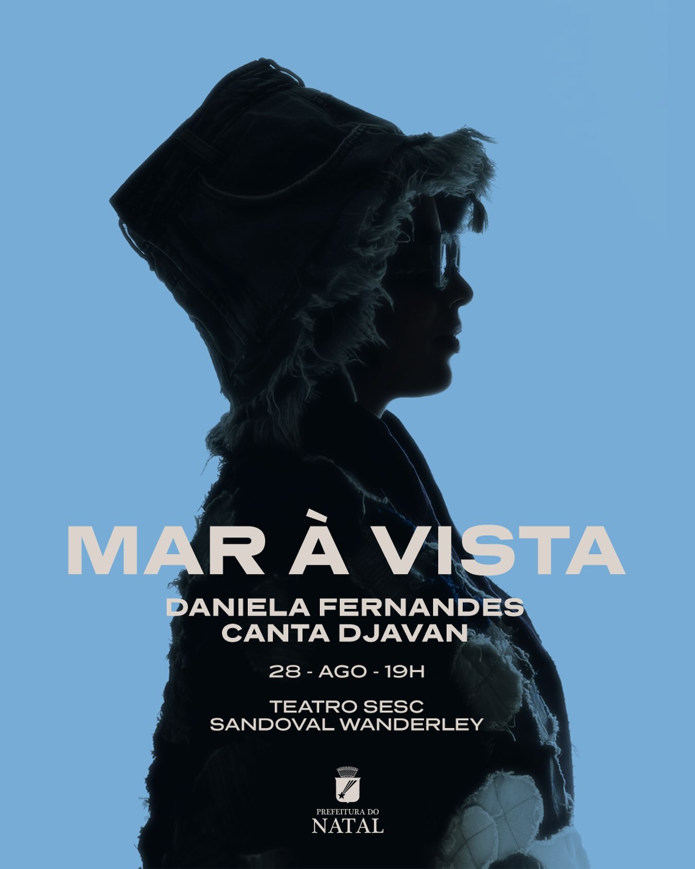 “Mar à Vista: Daniela Fernandes canta Djavan” no palco do Teatro SESC Sandoval Wanderley