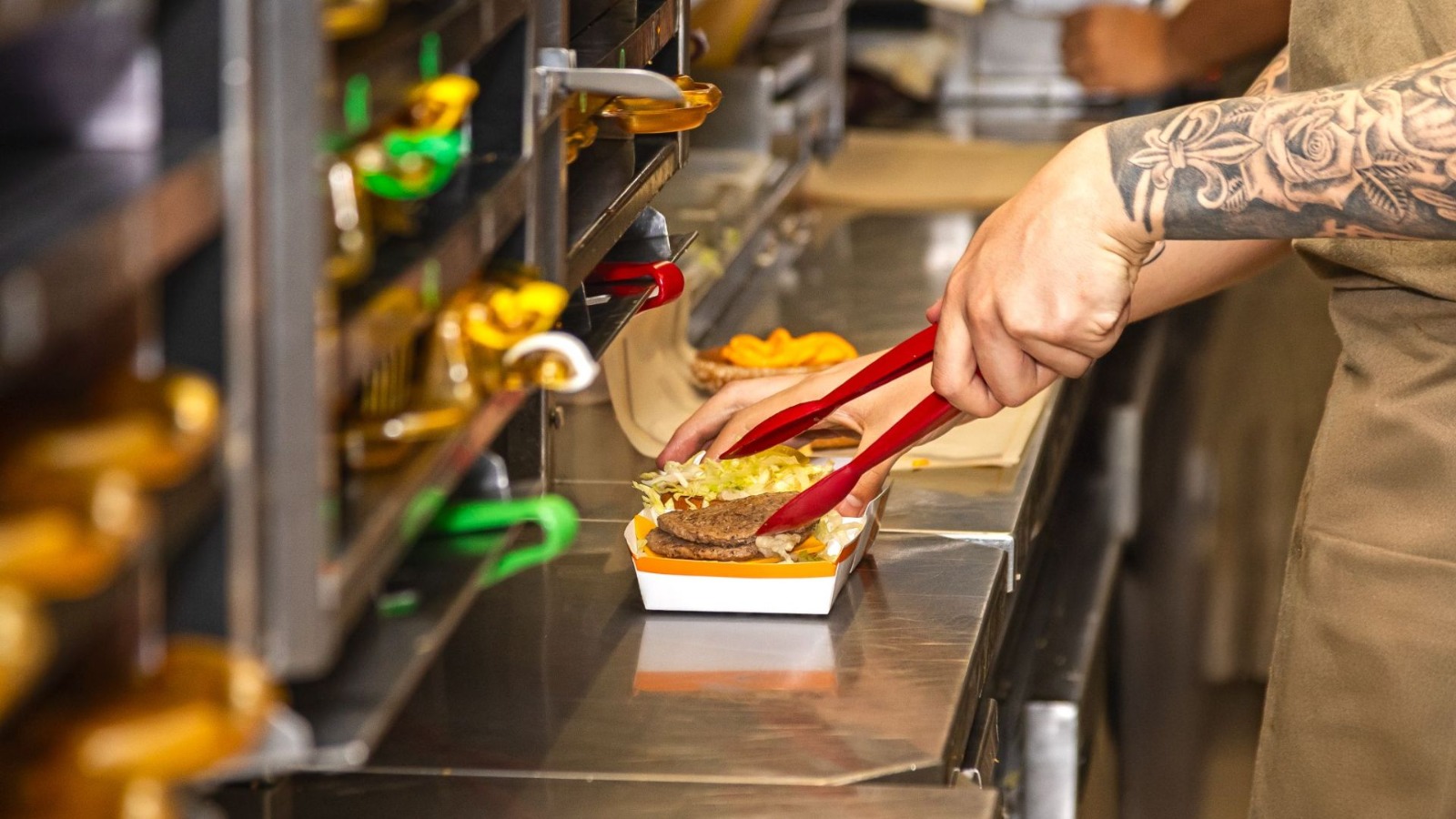 Portas Abertas: experiência permite visitar as cozinhas do McDonald’s de ponta a ponta