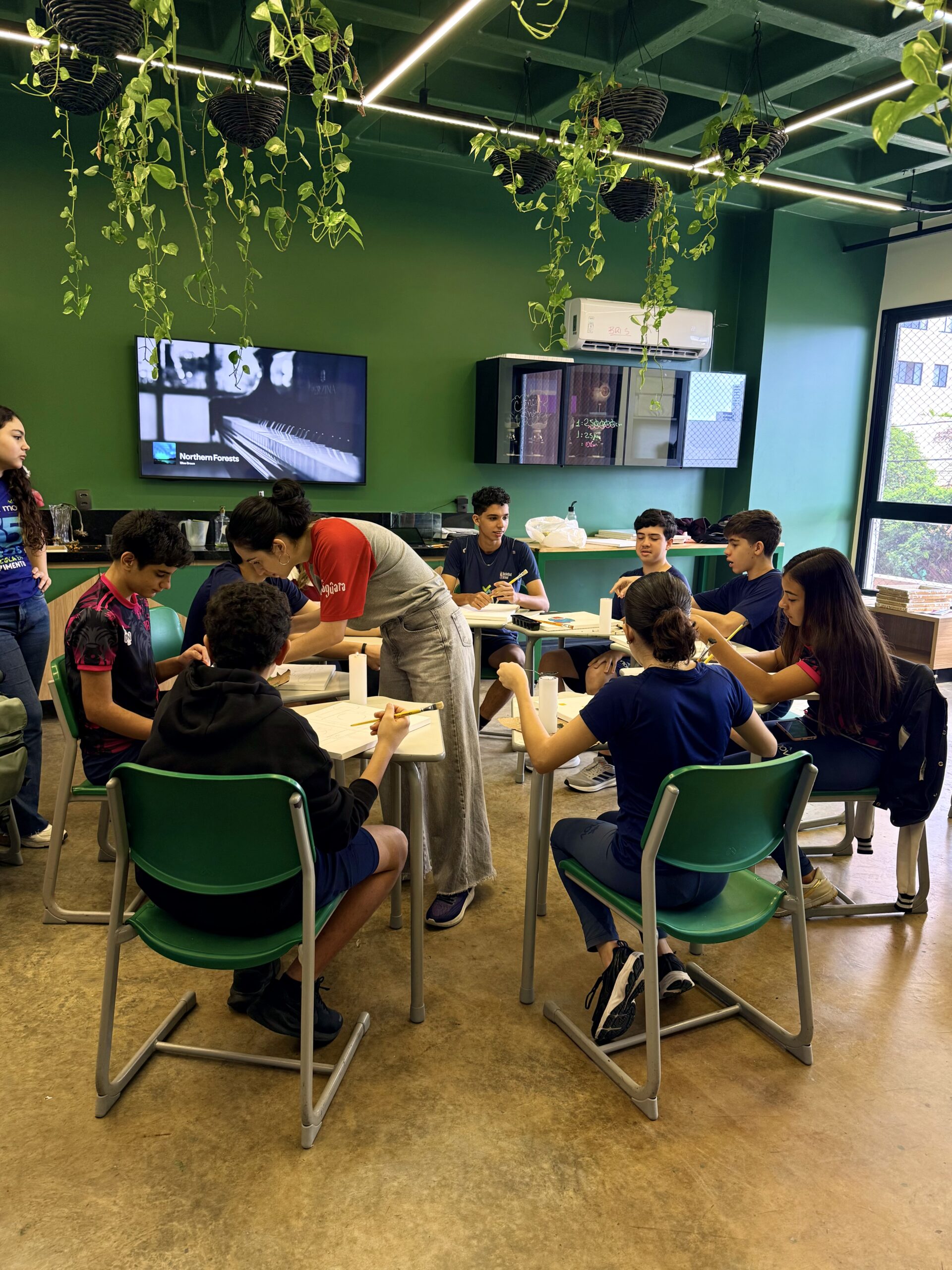 A Escola MOV lança a Olimpíada em Movimento, uma competição acadêmica voltada para estudantes