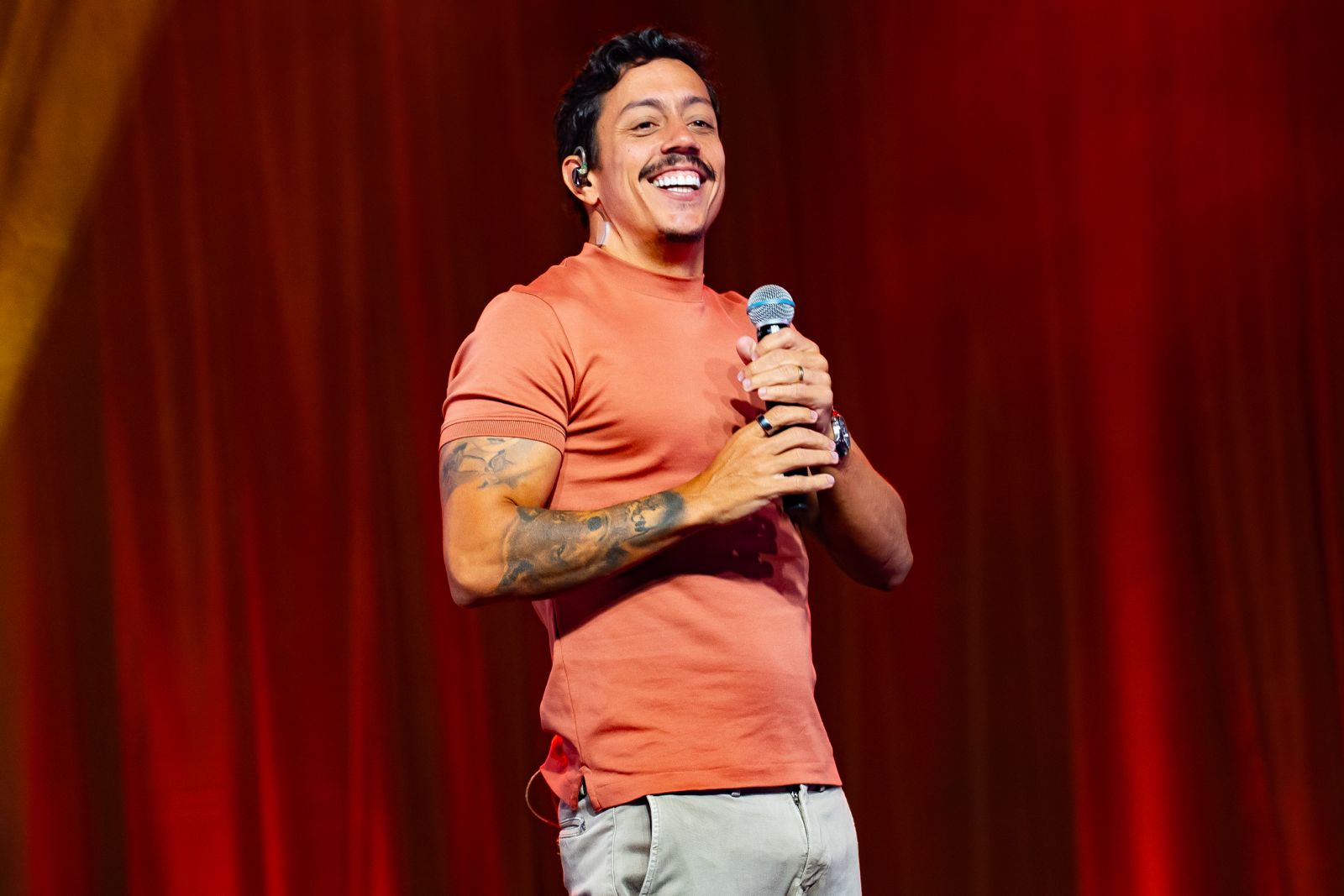 Renato Albani apresenta “Salve-se Quem Puder” nesta sexta (30) em Natal