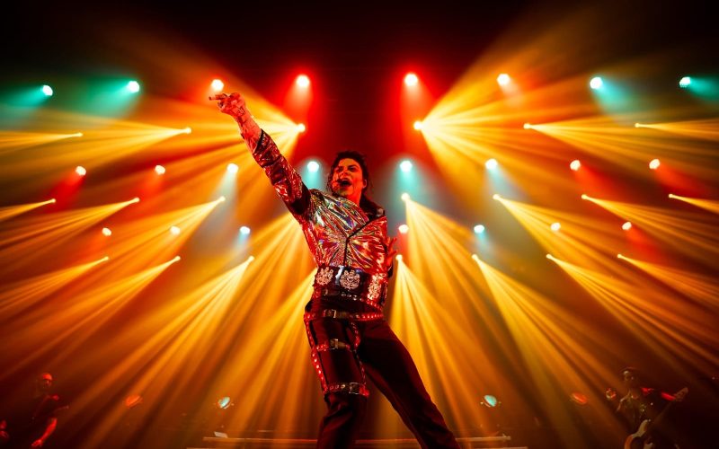 Rodrigo Teaser volta a Natal com tributo a Michael Jackson