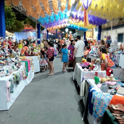 Artesãos comemoram vendas no polo Cidadela do Mossoró Cidade Junina 2024