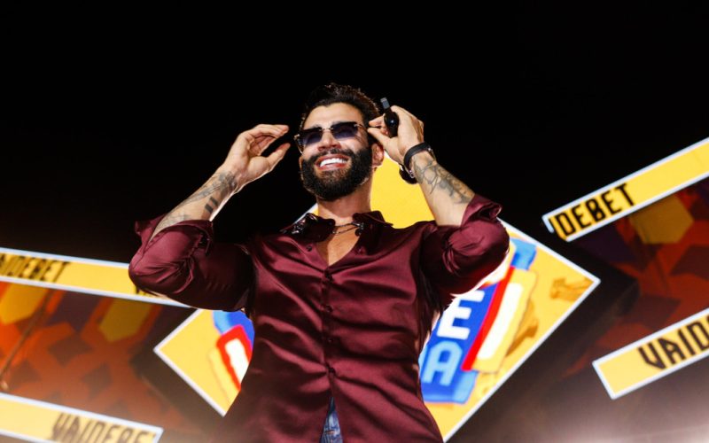 Gusttavo Lima, Vitor Fernandes e grandes atrações levam multidão à Estação das Artes