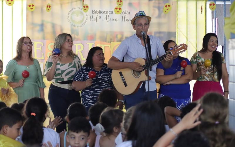 Projeto ‘Tecendo Emoções’ incentiva a leitura promovendo encontro de escritores com alunos