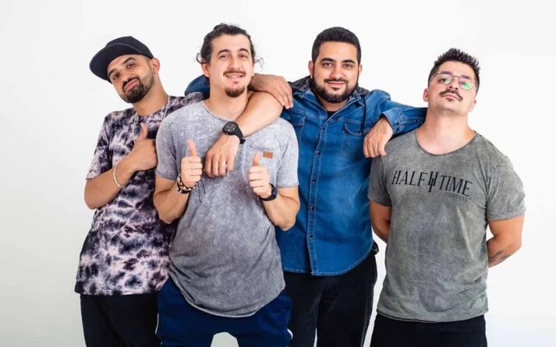 Grupo “4 Amigos” apresenta a “Fila de Piadas”, no Teatro Riachuelo