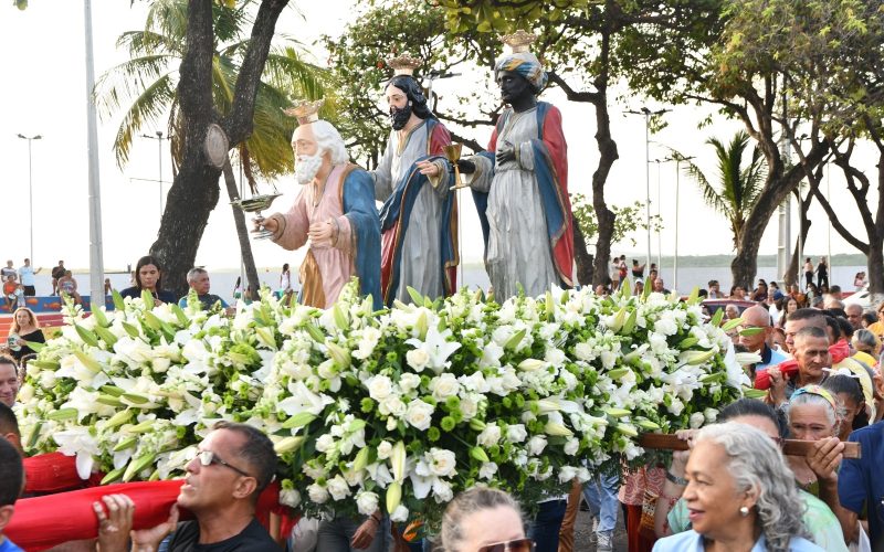 Procissão e missa solene encerram a tradicional Festa de Santos Reis em Natal