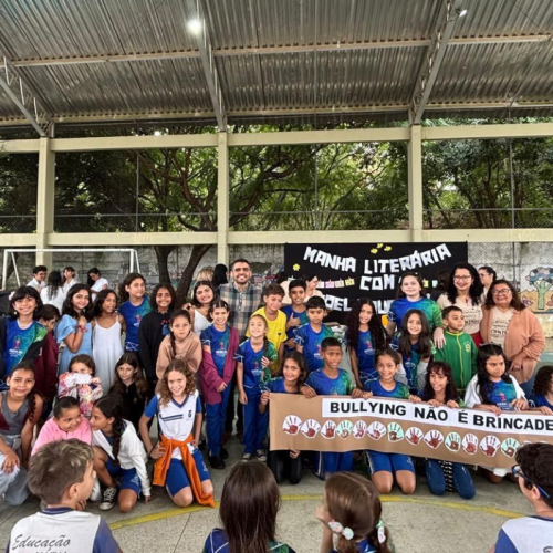 Estudantes de Natal conhecem e conversam com escritor potiguar Manoel Cavalcante