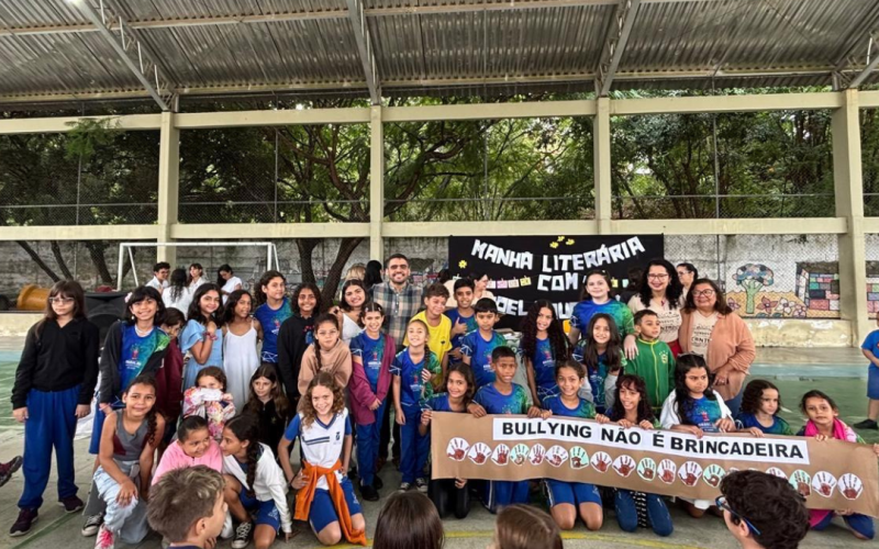 Estudantes de Natal conhecem e conversam com escritor potiguar Manoel Cavalcante