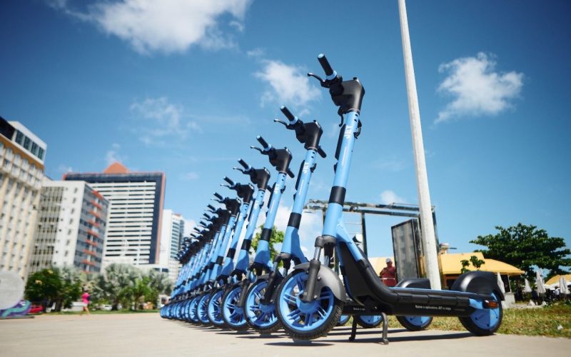 Natal lança serviço de patinetes elétricos compartilhados neste domingo (21)