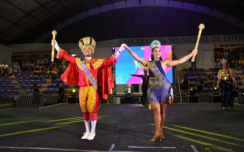 Natal escolhe Rei Momo e Rainha do Carnaval 2026 em noite de festa, alegria e tradição