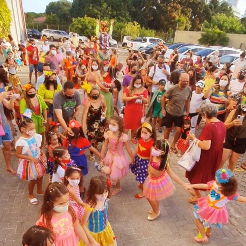Com bandinha e brincadeiras, Shopping Cidade Verde realiza bailinho de carnaval no FDS