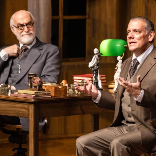 Espetáculo “A Última Sessão de Freud” chega ao Teatro Riachuelo, em única apresentação