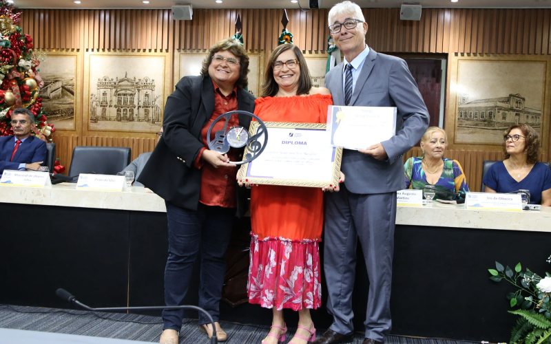 Câmara Municipal de Natal homenageia os 30 anos da Casa Talento