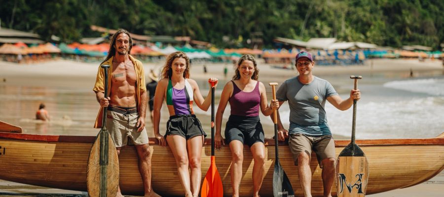 Bicampeã brasileira, equipe de Pipa disputa Mundial de surfe de canoa e articula edição de 2028 no RN