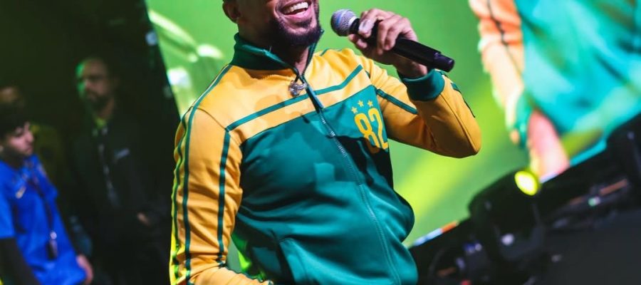 Soul Samba terá transmissão do jogo do Brasil e show gratuito de Salgadinho nesta segunda (29)