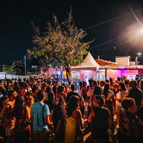 Dani Cruz leva o “Samba de Sereia” para espaço Rosas na Cartola no dia 27