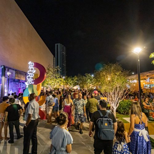 Samba no Alpendre agita noites no Natal Shopping com artistas convidados