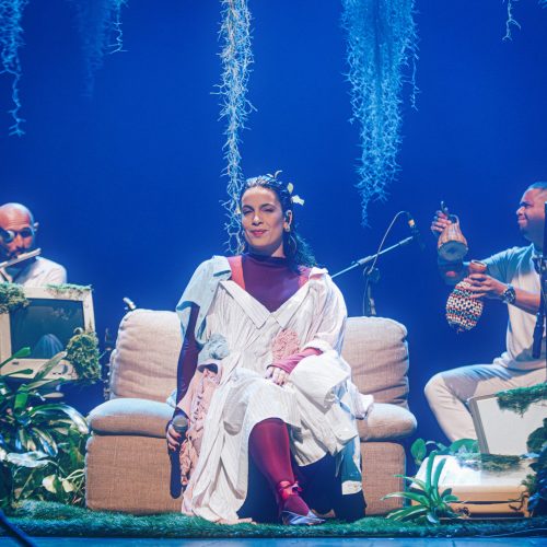 Daniela Fernandes vai lançar o audiovisual “Terráquea” no Teatro Sesc Sandoval Wanderley