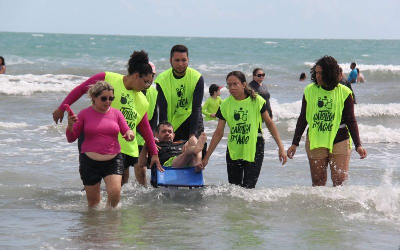 “A praia é para todos” reúne milhares de pessoas em prol da inclusão e lazer à beira mar no RN