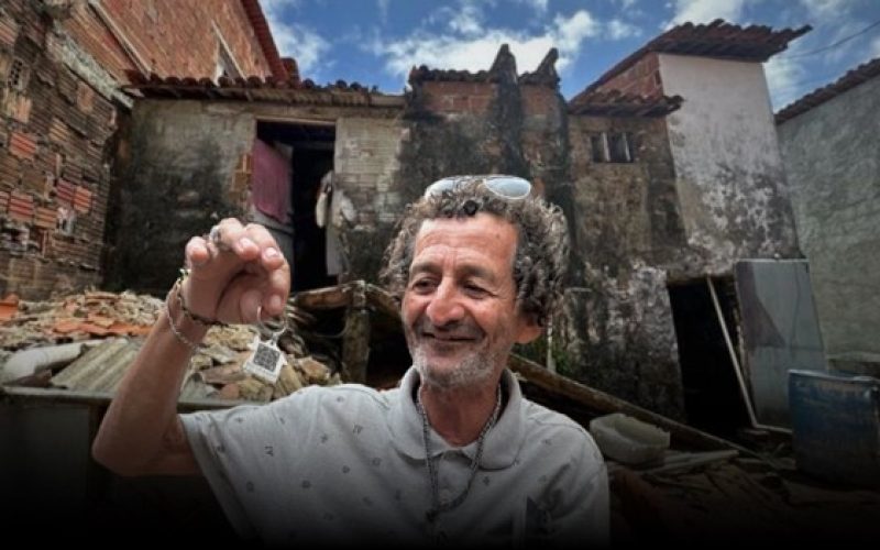 Vendedor ambulante da ZN de Natal terá sua casa transformada pela ONG ReforAMAR