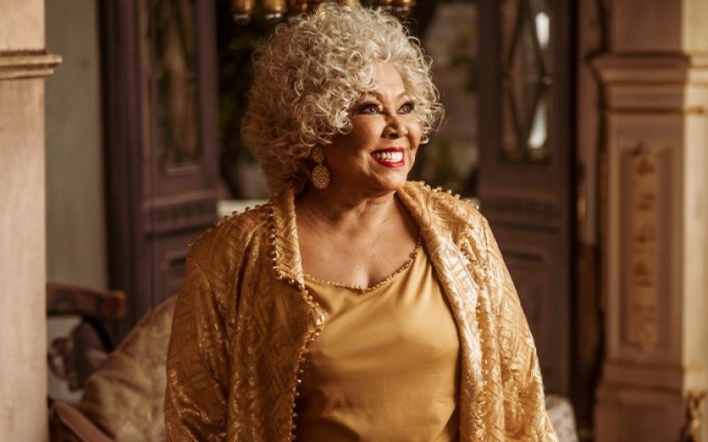 Alcione apresenta show de celebração de 50 anos de carreira neste fds no Teatro Riachuelo