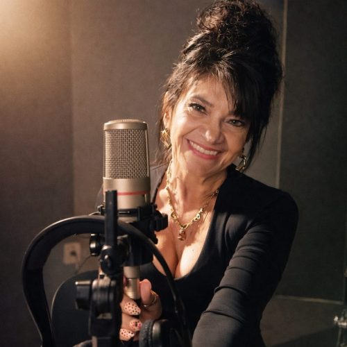 “Alzinete Canta Boleros” encerra programação da Semana da Mulher em Mossoró