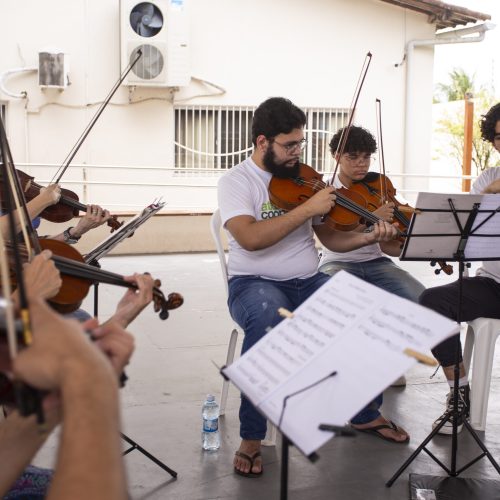 Projeto Tocando a Vida com D’Amore lança ação que vai levar a música pela cidade