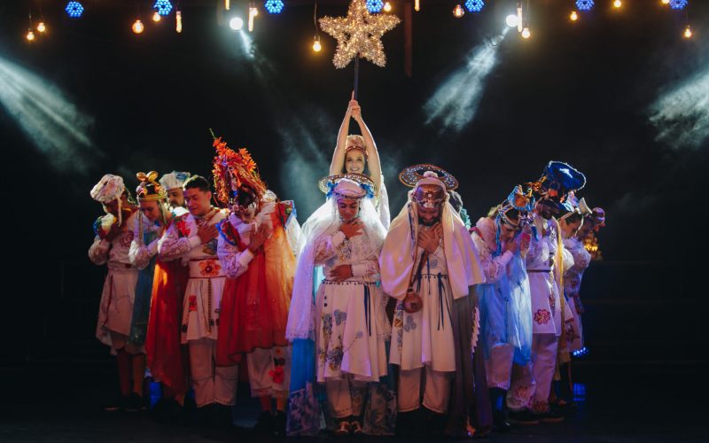 Espetáculo Um Presente de Natal estreia nesta sexta-feira (20), no anfiteatro da UFRN
