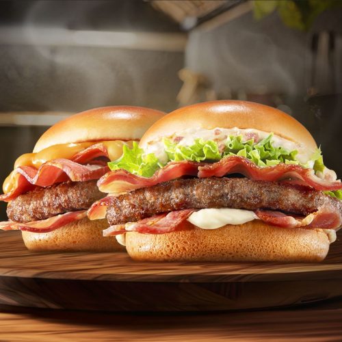 Novidade! Baconzudos do Bob’s traz dois novos sanduíches com o dobro de bacon