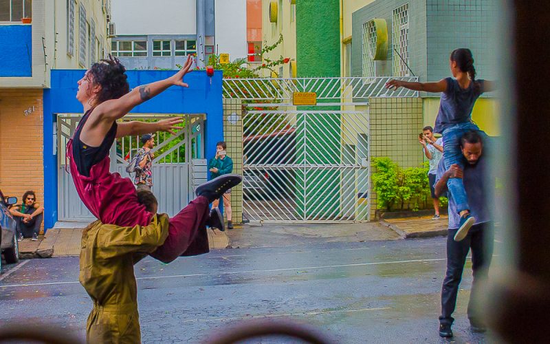 Camaleão Grupo de Dança(MG) apresenta espetáculo e oficina em Natal