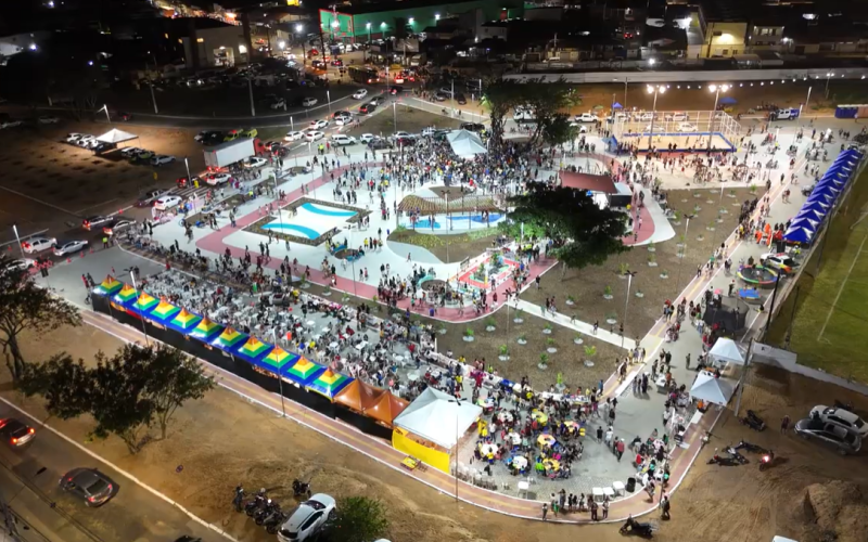 Inauguração de praça no Planalto reúne milhares de pessoas nesta sexta-feira