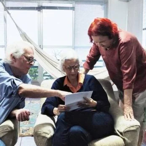 Isaura Amélia lança livro sobre Raul Gomes Pedrosa em Mossoró