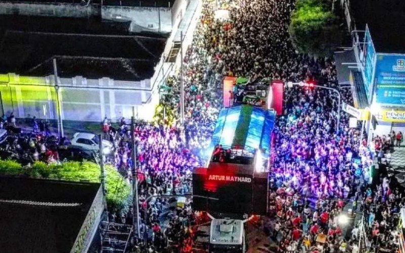 Blocos Canguru e Quentura do Frevo tem carro de apoio com banheiro para foliões de Caicó