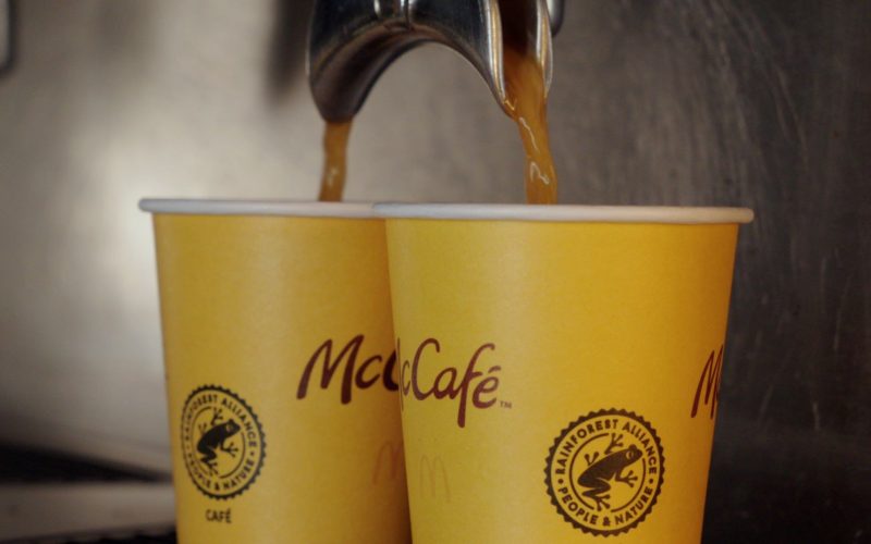 McCafé amplia cardápio com waffle de pão de queijo no menu de café da manhã